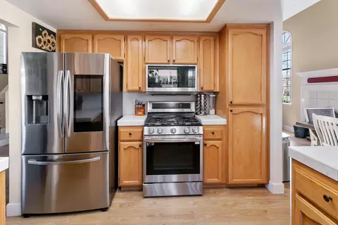 556 Armando Ave, Redding, CA 96003 photo 8