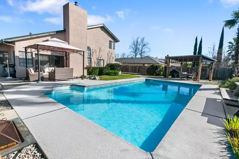 556 Armando Ave, Redding, CA 96003 photo 2