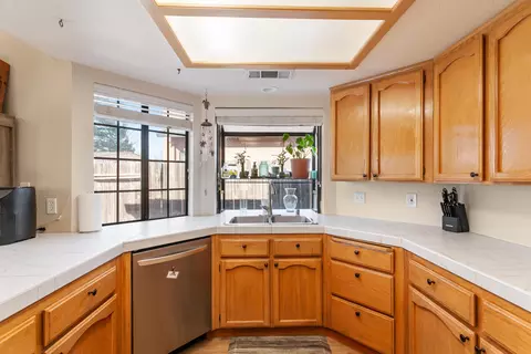 556 Armando Ave, Redding, CA 96003 photo 9
