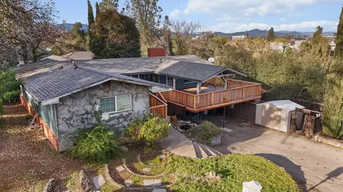 2233 Vista Ave, Redding, CA 96001 photo 1