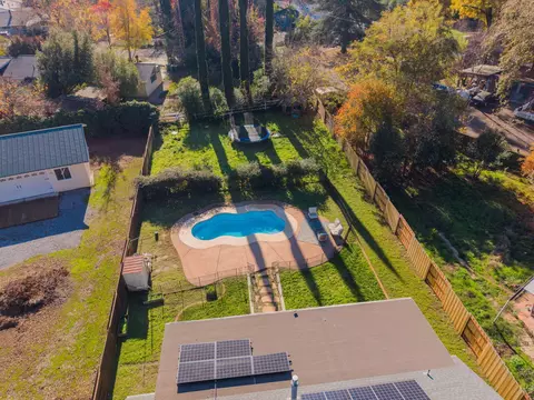 View/Area - 3385 Pioneer Ln, Redding, CA 96001 photo 1 of 5