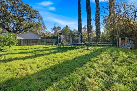 Exterior - 3385 Pioneer Ln, Redding, CA 96001 photo 9 of 9