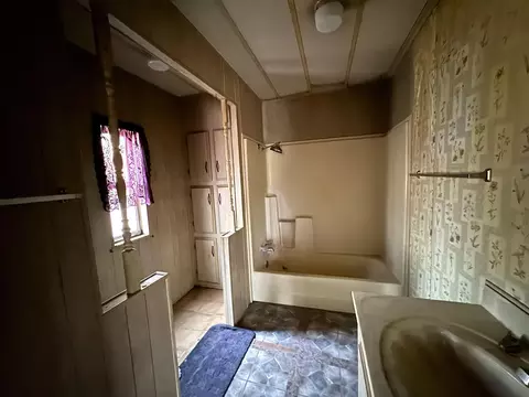 Bath - 39477 Crane Rd, Cassel, CA 96016 photo 1 of 1