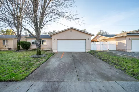 3712 Vinewood Dr, Anderson, CA 96007
