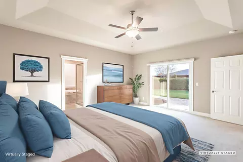 Bedroom - 3241 Lemurian Rd, Redding, CA 96002 photo 1 of 8