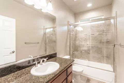 Bath - 3241 Lemurian Rd, Redding, CA 96002 photo 3 of 4