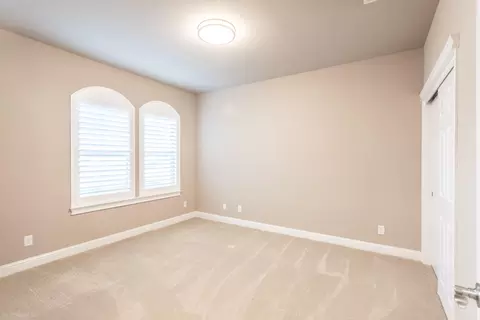 Bedroom - 3241 Lemurian Rd, Redding, CA 96002 photo 4 of 8