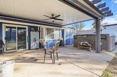 Exterior - 7060 Pit Rd, Redding, CA 96001 photo 3 of 16