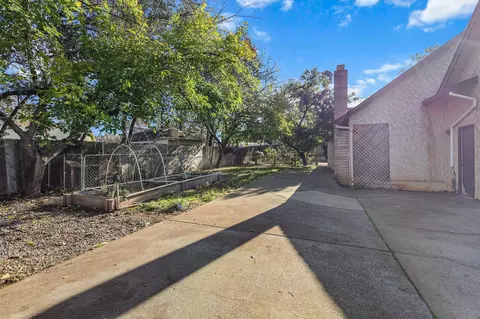 2795 Carolee Ct, Redding, CA 96002 photo 34