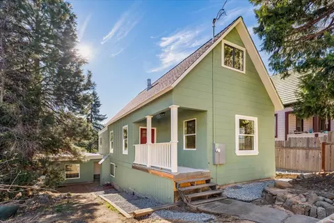 4212 Branstetter St, Dunsmuir, CA 96025