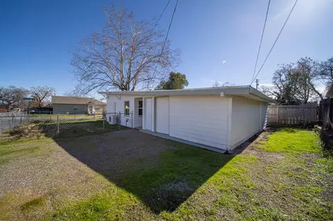 1800 Pleasant St, Redding, CA 96001 photo 22