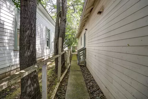 Exterior - 728 Lincoln St, Red Bluff, CA 96080 photo 2 of 7