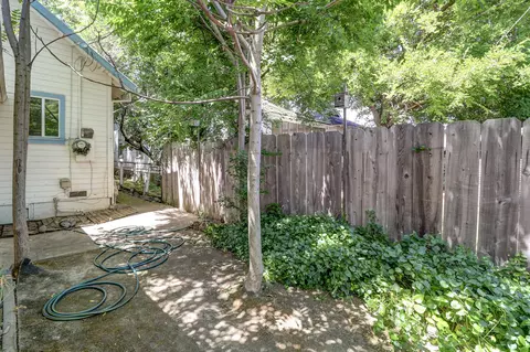 Exterior - 728 Lincoln St, Red Bluff, CA 96080 photo 5 of 7