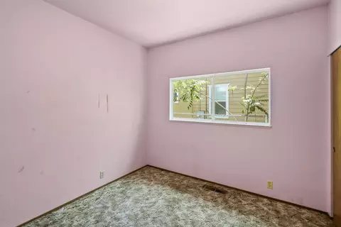 Bedroom - 728 Lincoln St, Red Bluff, CA 96080 photo 2 of 7