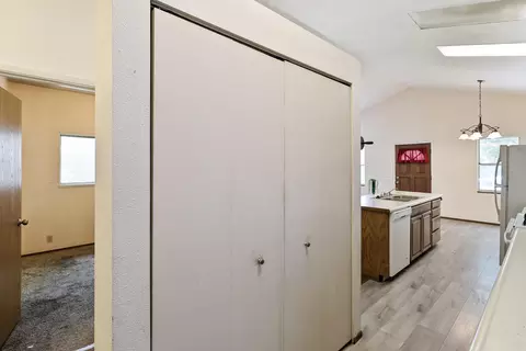 Entry Way - 728 Lincoln St, Red Bluff, CA 96080 photo 1 of 1