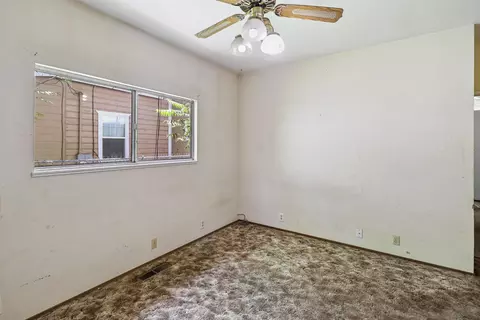 Bedroom - 728 Lincoln St, Red Bluff, CA 96080 photo 6 of 7