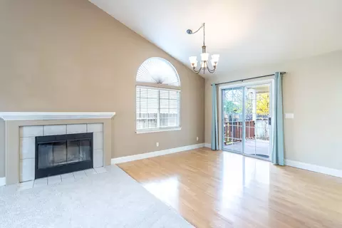 Living - 774 Springer Dr, Redding, CA 96003 photo 5 of 5