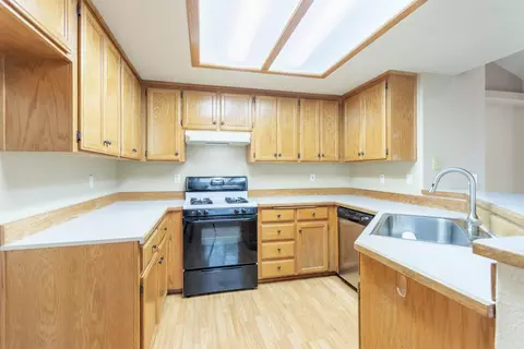 Kitchen - 774 Springer Dr, Redding, CA 96003 photo 1 of 2