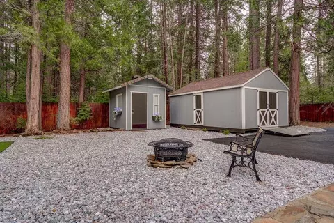 Exterior - 37105 Sapphire Rd, Burney, CA 96013 photo 6 of 14