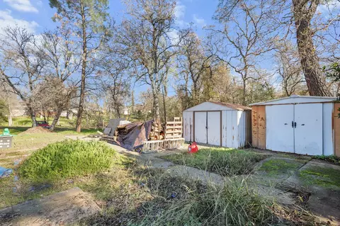 Exterior - 3404 Snavely Dr, Redding, CA 96003 photo 20 of 28