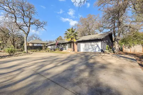 Exterior - 3404 Snavely Dr, Redding, CA 96003 photo 18 of 28