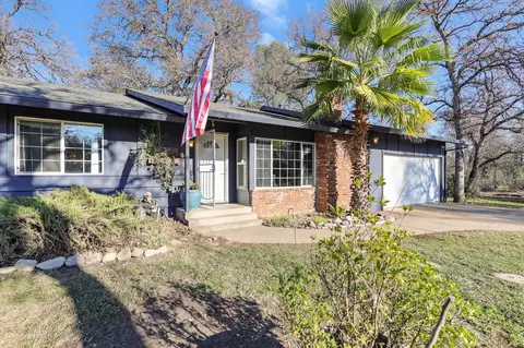 Exterior - 3404 Snavely Dr, Redding, CA 96003 photo 1 of 28
