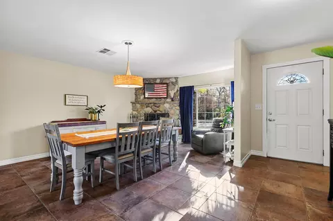 Entry Way - 3404 Snavely Dr, Redding, CA 96003 photo 1 of 1