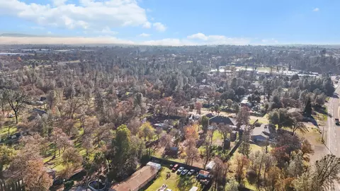 View/Area - 3404 Snavely Dr, Redding, CA 96003 photo 7 of 12