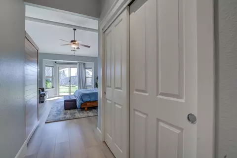 Entry Way - 4105 Winter Green Ct, Redding, CA 96001 photo 5 of 7