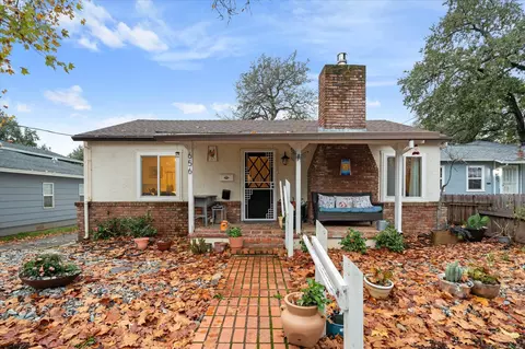 656 West St, Redding, CA 96001 photo 3