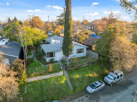 View/Area - 2077 Skyline Dr, Redding, CA 96001 photo 2 of 7