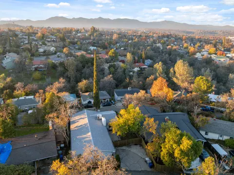 View/Area - 2077 Skyline Dr, Redding, CA 96001 photo 6 of 7