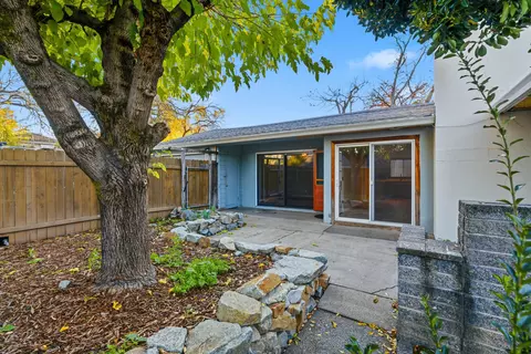 Exterior - 2077 Skyline Dr, Redding, CA 96001 photo 5 of 8