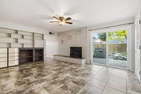 Living - 2077 Skyline Dr, Redding, CA 96001 photo 7 of 8