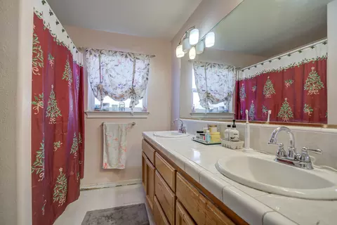866 Fountain Cir, Redding, CA 96003 photo 27