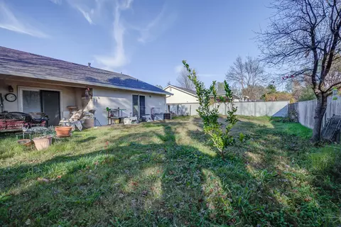 866 Fountain Cir, Redding, CA 96003 photo 32