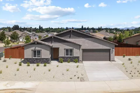 903 Katmai Pl, Redding, CA 96001
