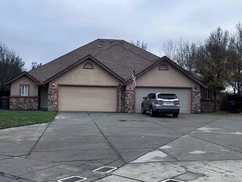 633 Marijean Way, Redding, CA 96003