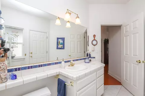 Bath - 6639 Riata Dr, Redding, CA 96002 photo 8 of 8