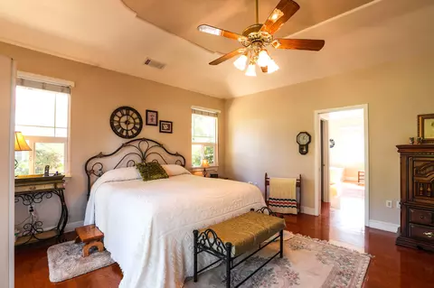 Bedroom - 6639 Riata Dr, Redding, CA 96002 photo 6 of 6