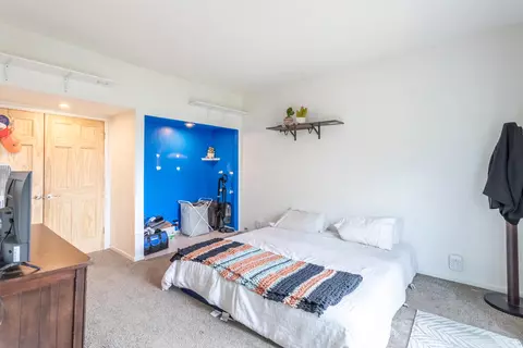 Bedroom - 4720 Enchanted Way, Redding, CA 96001 photo 2 of 3