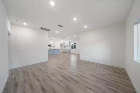 4181 Haleakala Ave, Redding, CA 96001 photo 5