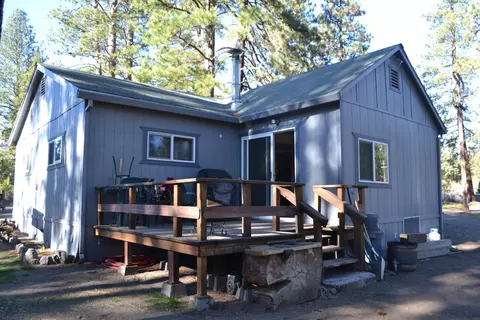 13285 Circle Dr, Old Station, CA 96071