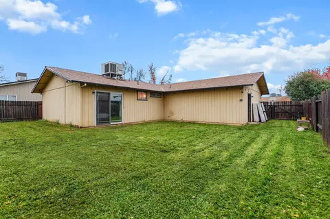 1220 Pershing St, Redding, CA 96003 photo 18