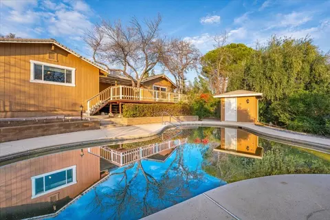 3345 Golden Heights Dr, Redding, CA 96003