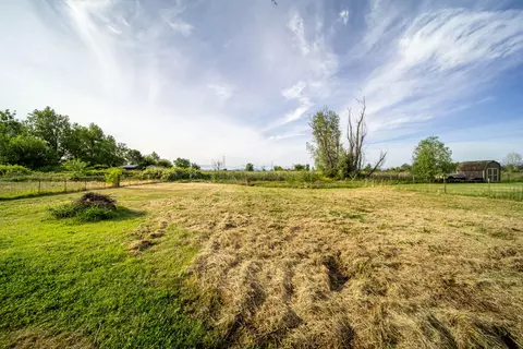 21702 Lone Tree Rd, Anderson, CA 96007 photo 13