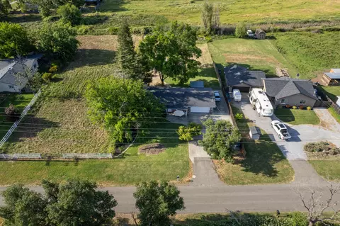 21702 Lone Tree Rd, Anderson, CA 96007 photo 3
