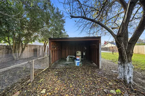 Exterior - 2771 North St, Anderson, CA 96007 photo 11 of 14