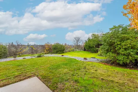 3085 Seminole Dr, Redding, CA 96001 photo 21