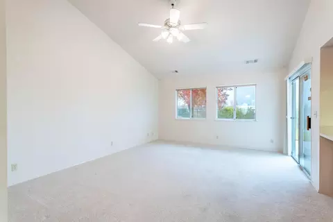 3085 Seminole Dr, Redding, CA 96001 photo 4